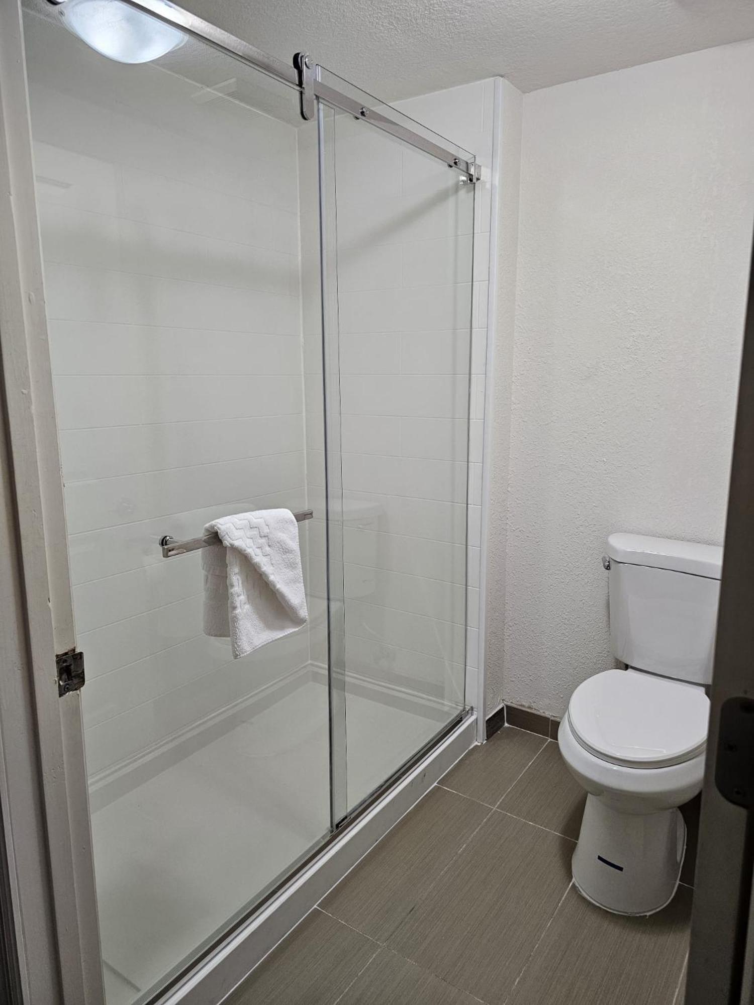 Montreal Suites Orlando Zewnętrze zdjęcie