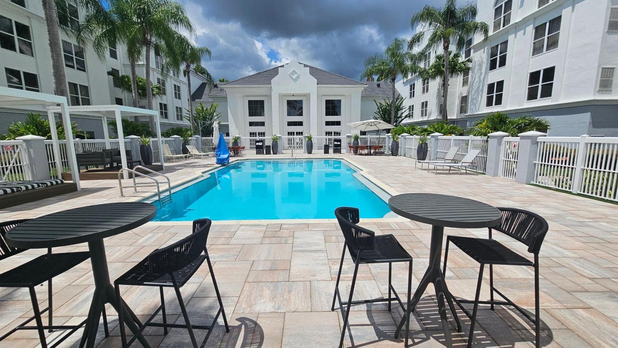 Montreal Suites Orlando Zewnętrze zdjęcie